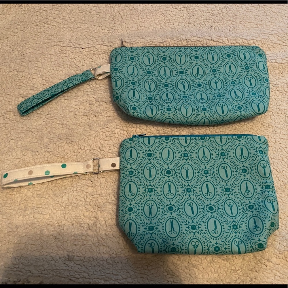 Cute coordinating storage/makeup bags!